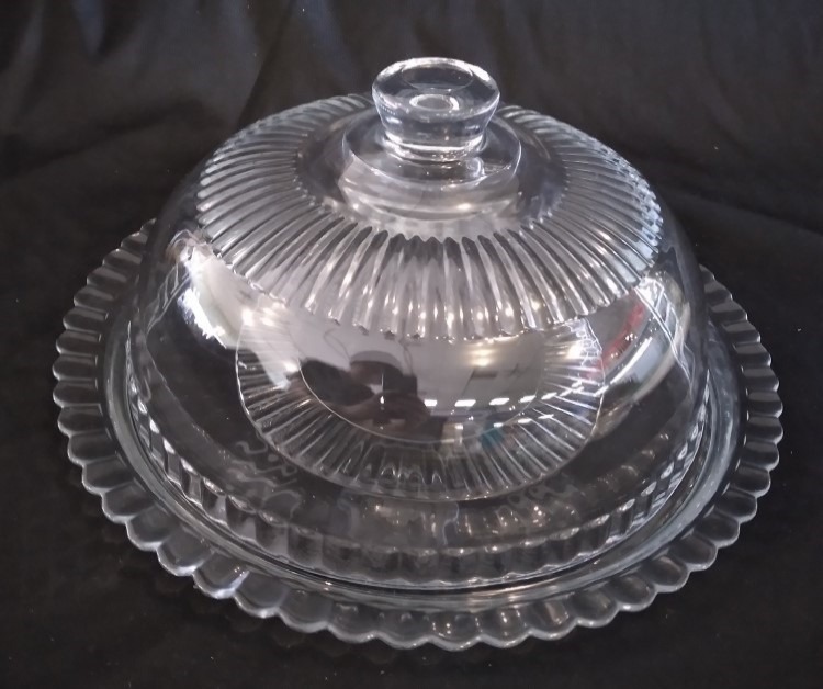 Glass Cake Holder