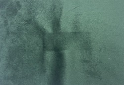 120 in Round Velvet Linen